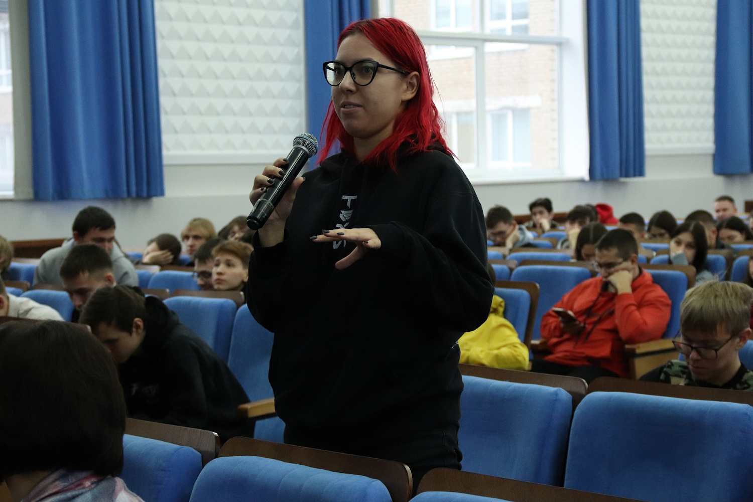 В рамках визионерской лекции  «Кибериммунитет – технология будущего. Что это и зачем он нужен»  директор компании iGrids провел бизнес-игру "Огнеборец"
